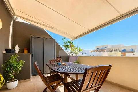 Penthouse For Sale in Birzebbuga