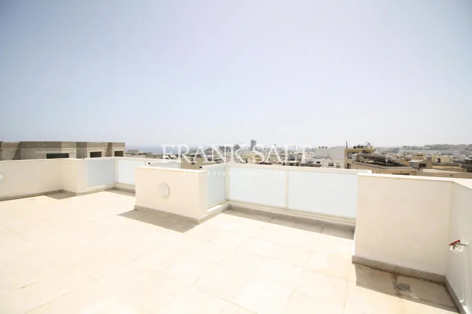 Tal-Ibrag, Furnished Penthouse