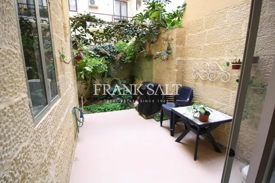 Sliema, Furnished Town House