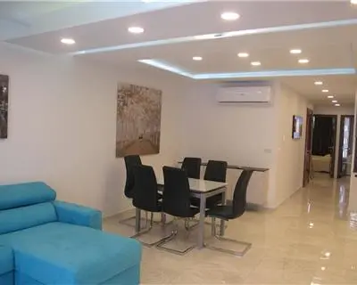2 bedroom Apartment to rent in St Julian's