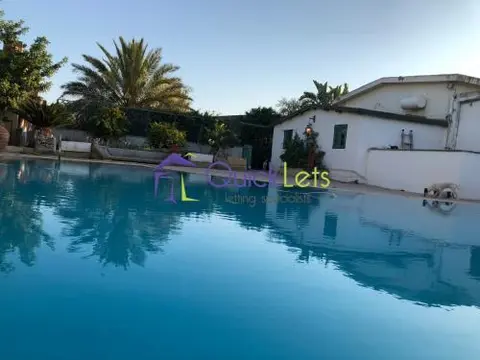 2 bedroom Bungalow to rent in Iklin