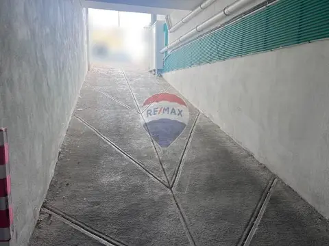 Garage (Residential) for sale in Marsascala