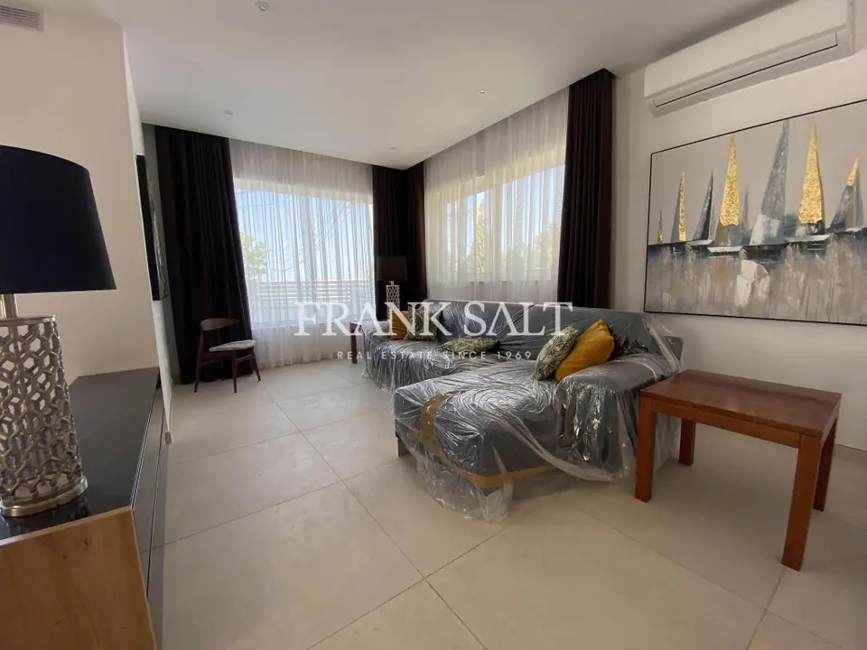San Pawl tat-Targa, Villa