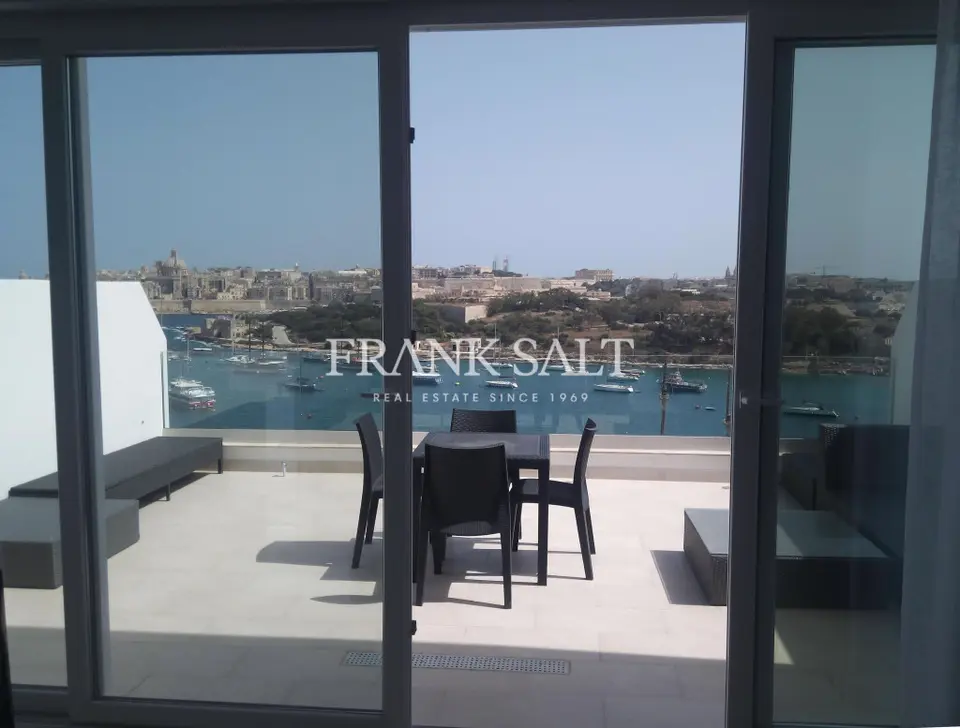 Sliema, Furnished Penthouse