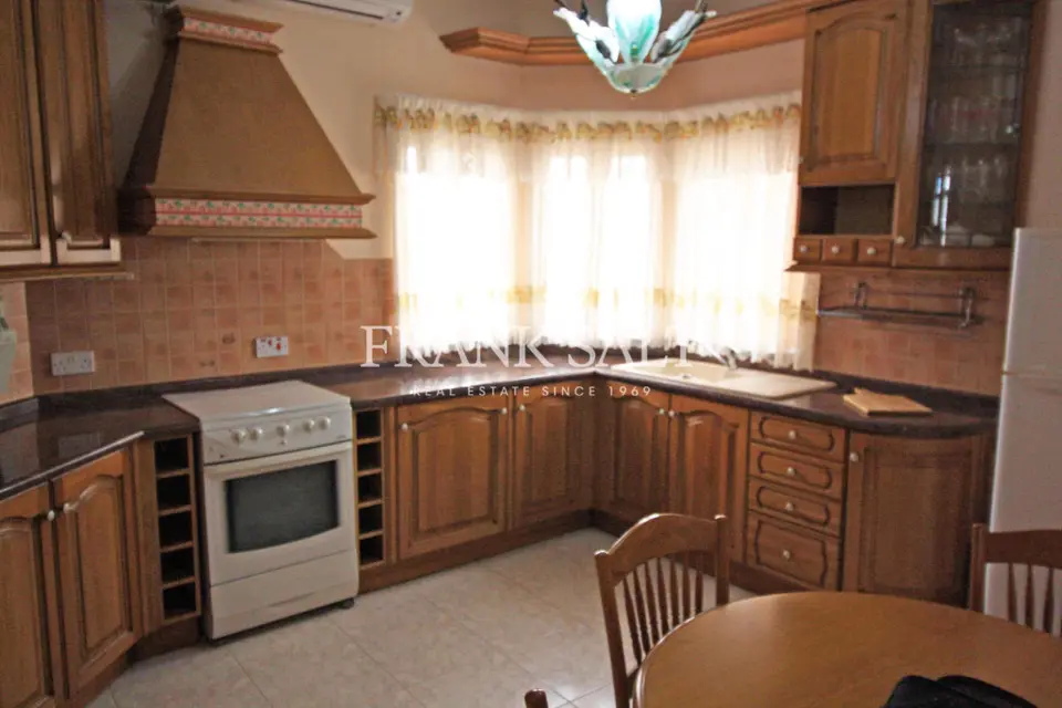 Tal-Ibrag, Furnished Maisonette