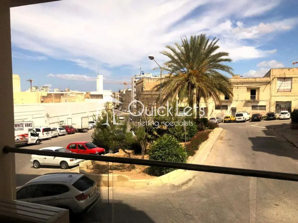 2 bedroom Apartment to rent in Gzira
