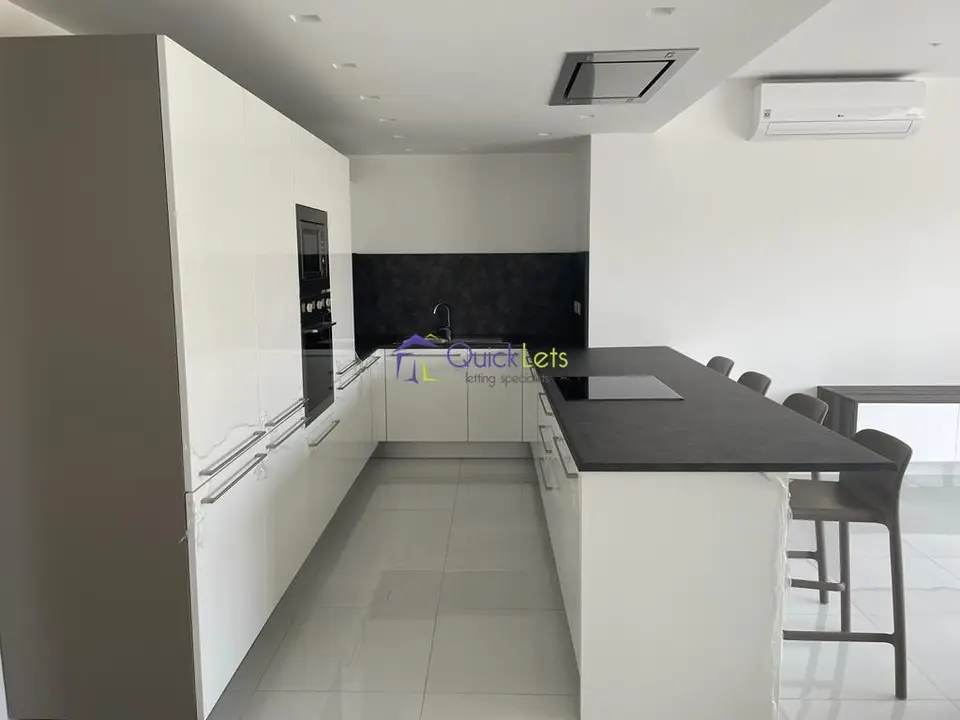 3 bedroom Apartment to rent in Sliema