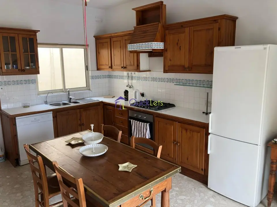 3 bedroom Maisonette to rent in Swieqi