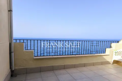 3 Bedroom Apartment For Sale in Xghajra