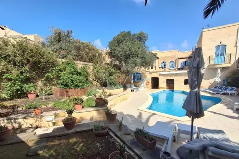 5 Bedroom House of Character For Sale in Gozo - Gharb