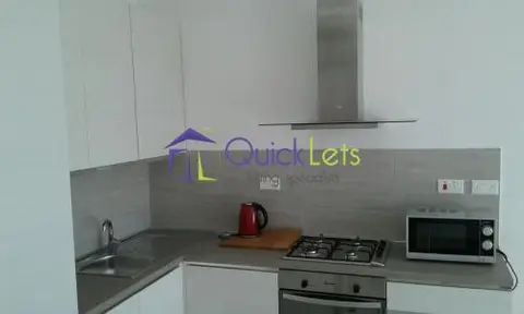 1 bedroom Penthouse to rent in Ta' Xbiex