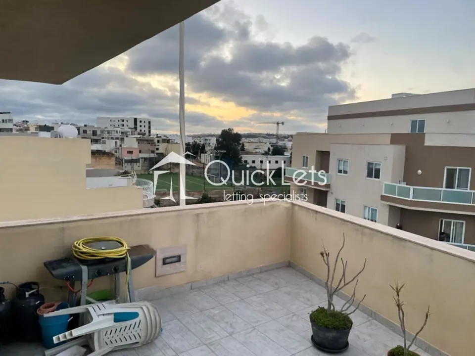 3 bedroom Penthouse to rent in Santa Venera