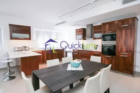 2 bedroom Maisonette to rent in Swieqi
