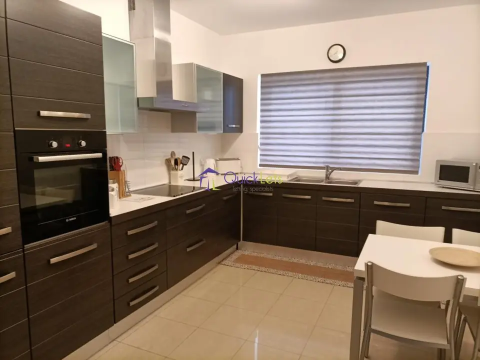 3 bedroom Maisonette to rent in Swieqi