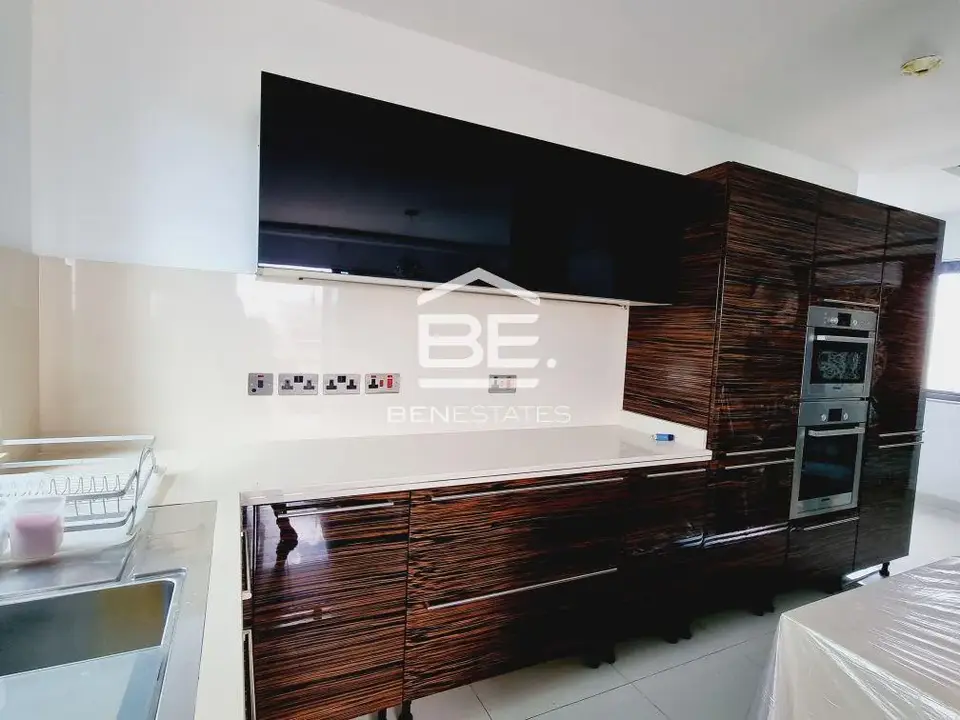 2 bedroom Penthouse to rent in Zebbug