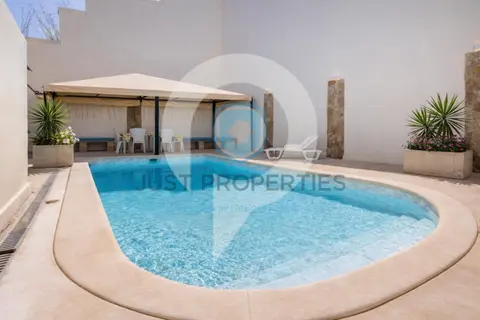 3 Bedroom Maisonette For Sale in Xemxija