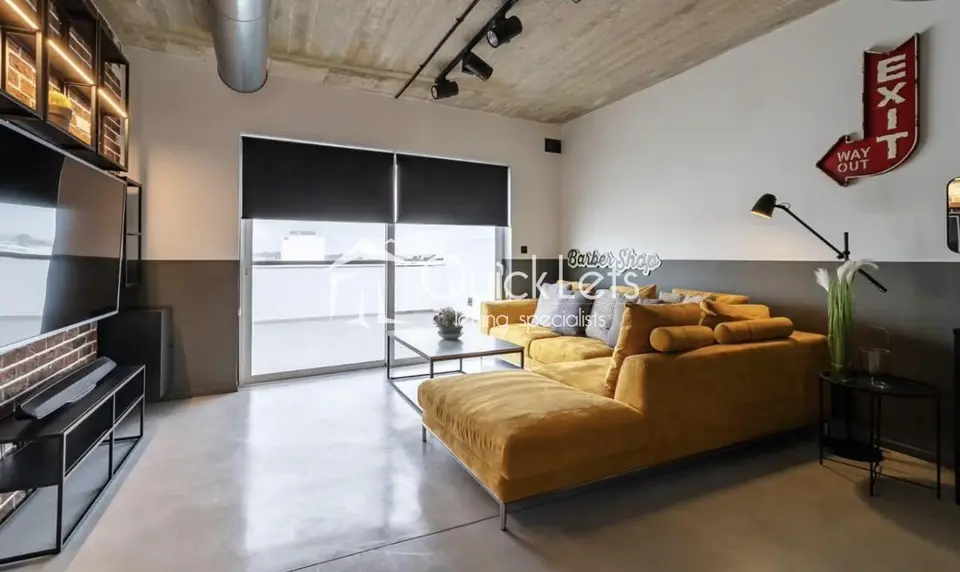 2 bedroom Penthouse to rent in Kirkop