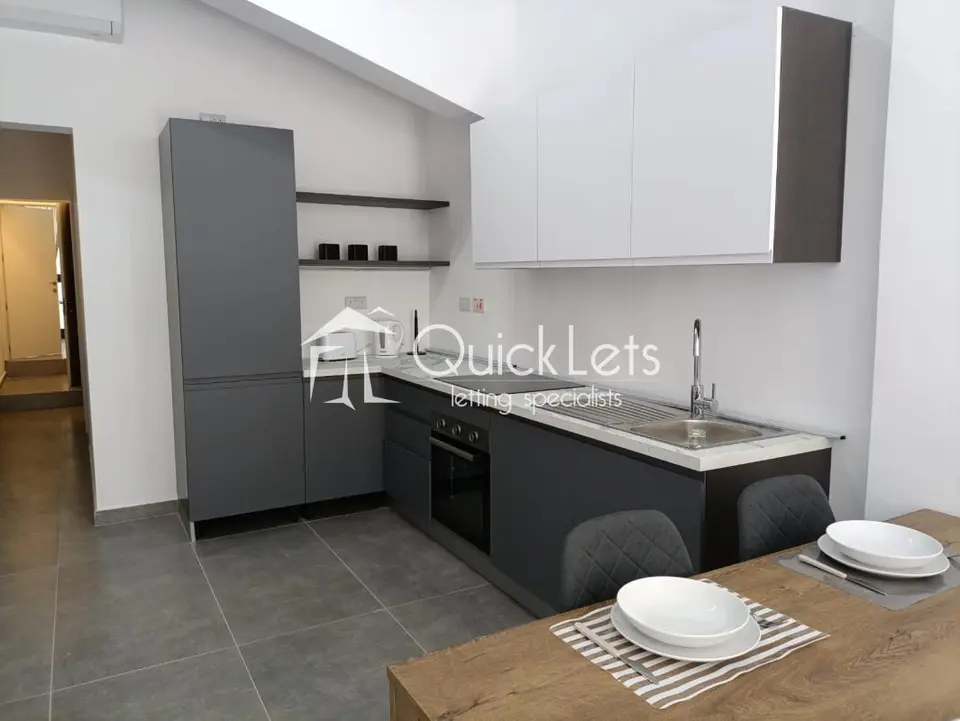2 bedroom Maisonette to rent in Pieta