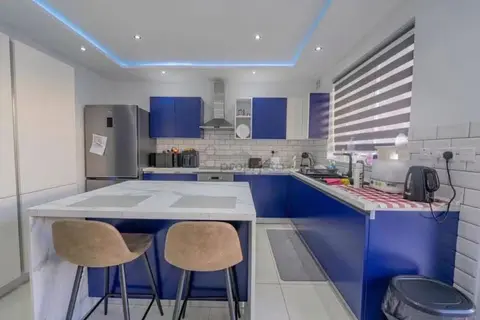 3 Bedroom Apartment For Sale in Xghajra