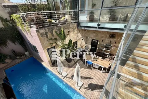 4 Bedroom House of Character For Sale in Zejtun