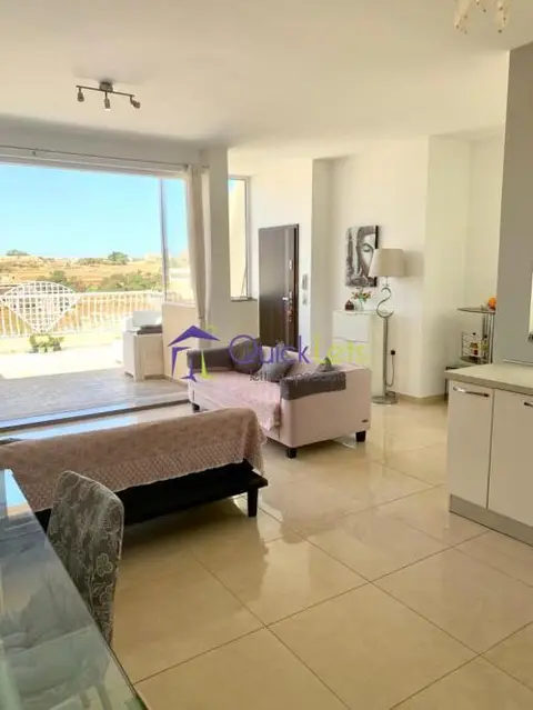 2 bedroom Penthouse to rent in Marsaxlokk
