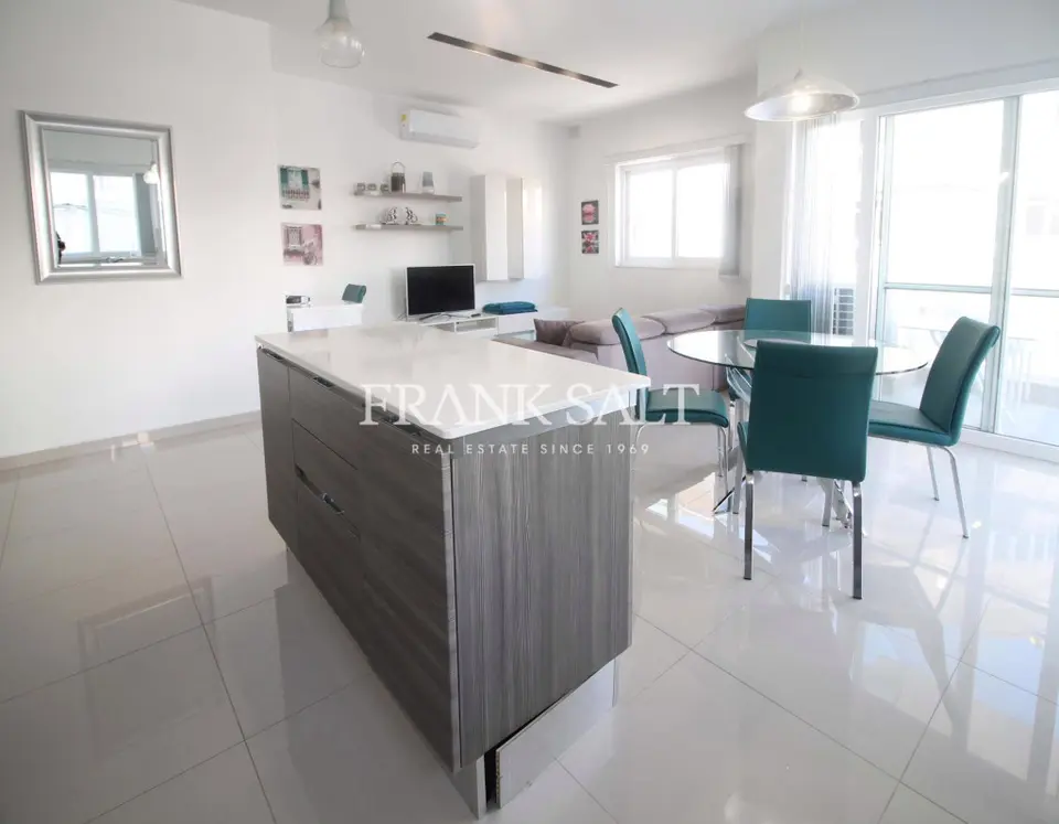 Gzira, Furnished Apartment