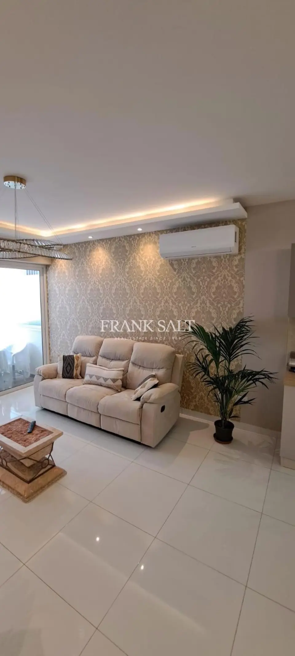 Qawra, Furnished Apartment