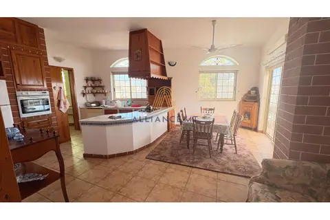 3 Bedroom Maisonette To Rent in Ta' l-Ibragg