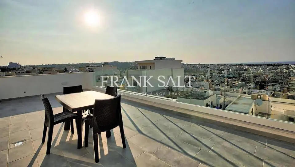 St Julians, Furnished Penthouse