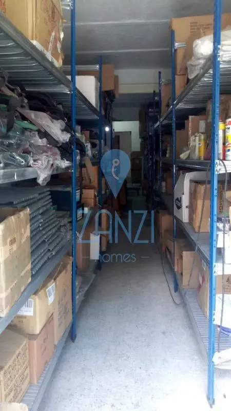 Retail / Shops / Clinic for sale in Marsa