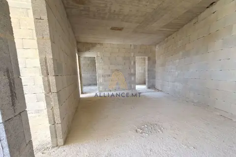 3 Bedroom Apartment For Sale in Kalkara