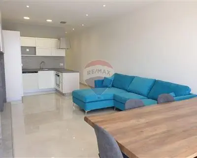 2 bedroom Penthouse to rent in Xemxija