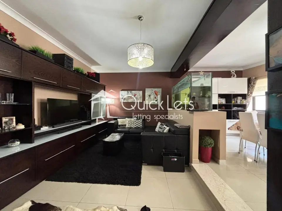 3 bedroom Maisonette to rent in Zabbar