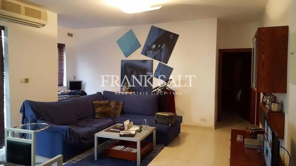 Qawra, Furnished Apartment