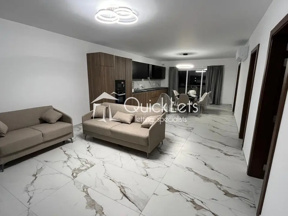 2 bedroom Penthouse to rent in Zurrieq