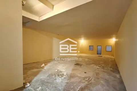 Garage For Sale in Birkirkara