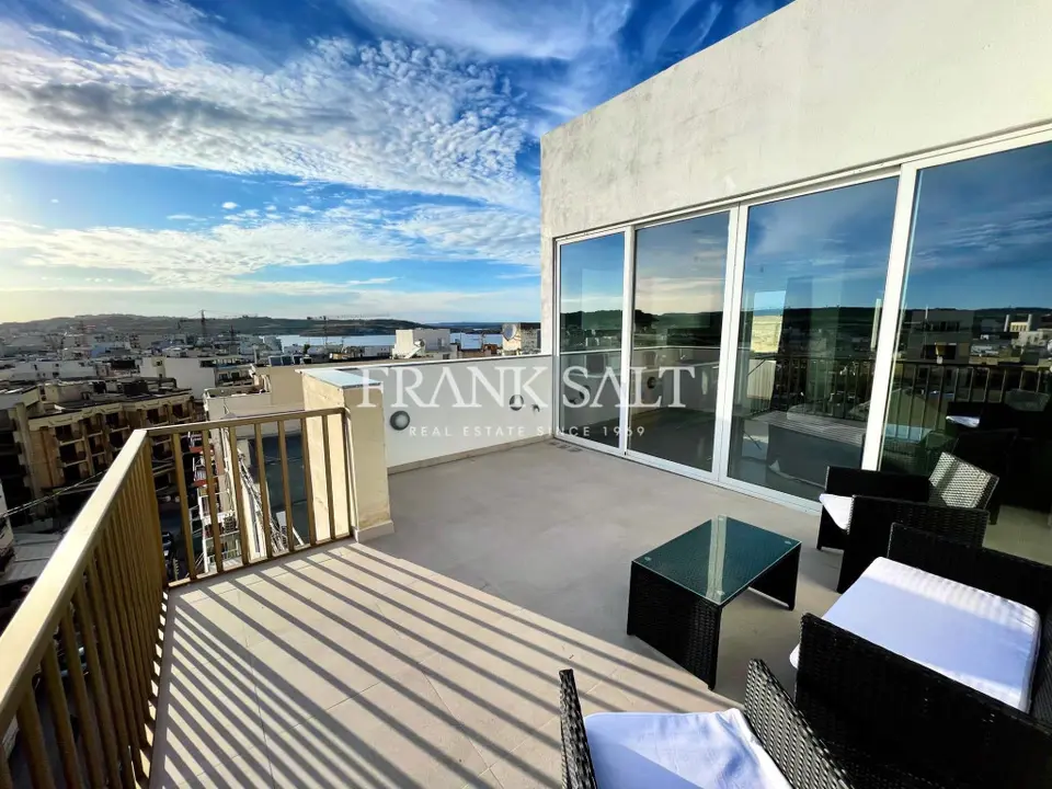 Bugibba, Furnished Penthouse