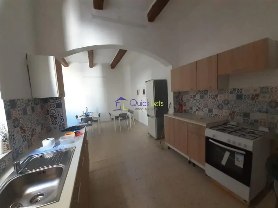 4 bedroom Townhouse to rent in Hamrun