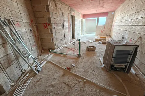 2 Bedroom Apartment For Sale in Zurrieq