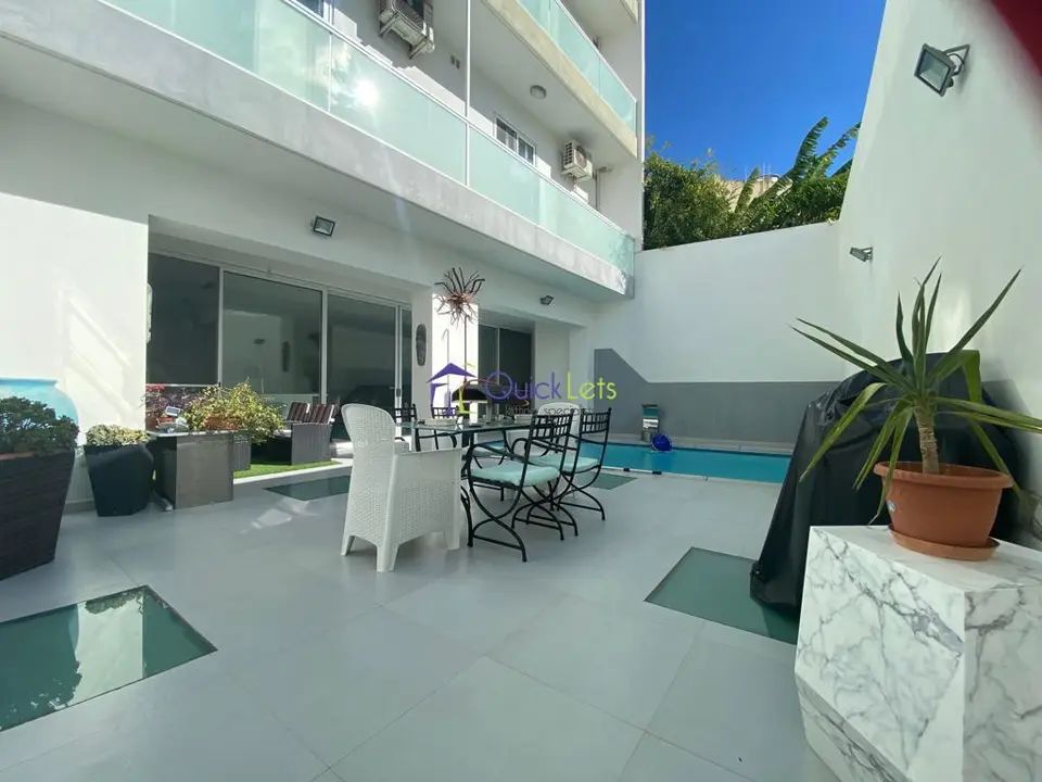 4 bedroom Maisonette to rent in Naxxar
