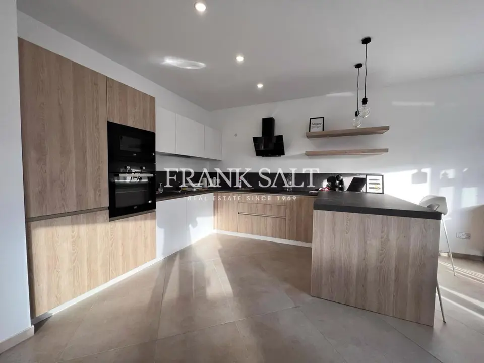 Swieqi, Furnished Apartment