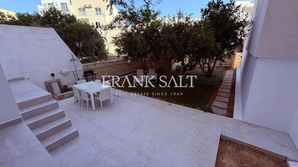 Swieqi, Furnished Apartment