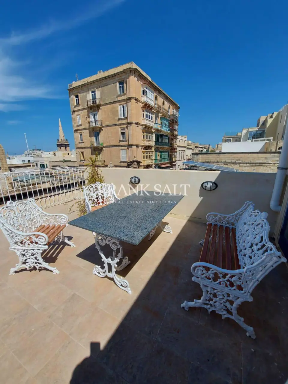 Valletta, Furnished Duplex Penthouse