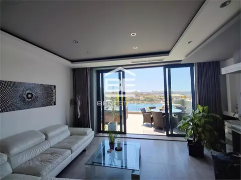 3 bedroom Penthouse to rent in Sliema