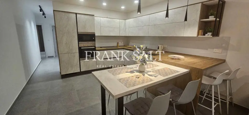Marsaxlokk, Furnished Maisonette
