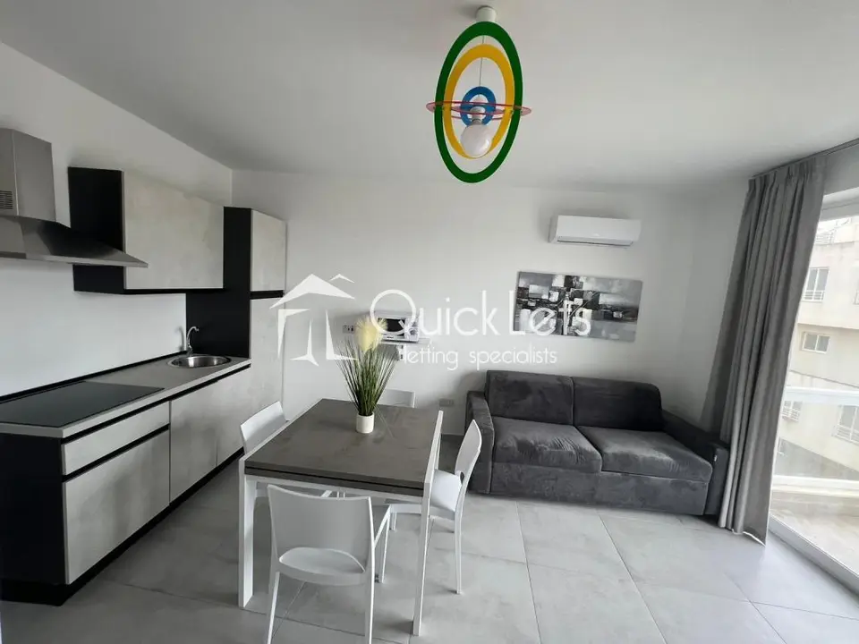 4 bedroom Block to rent in Msida