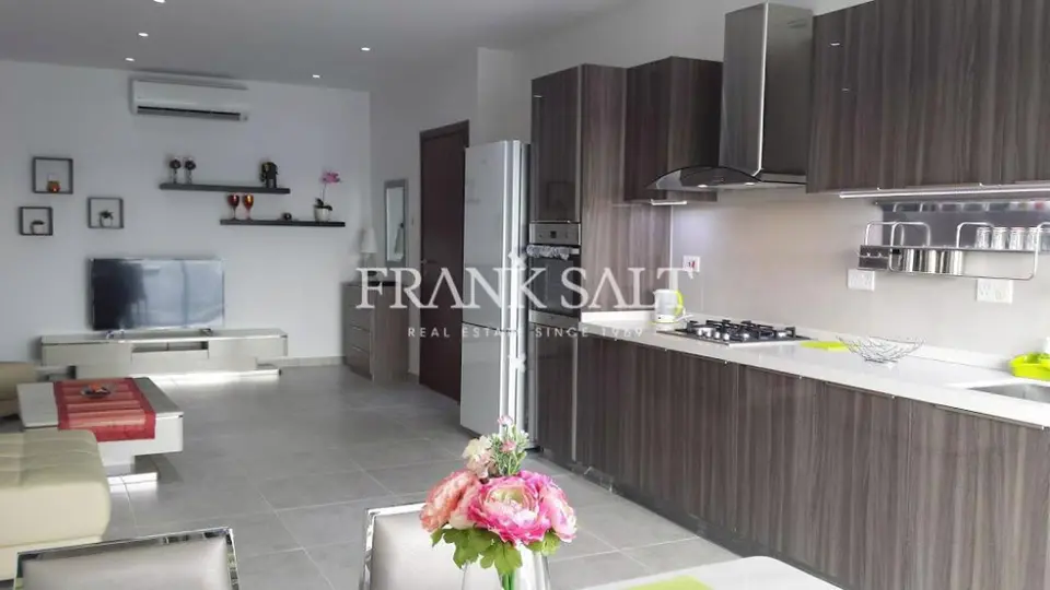 Gzira, Furnished Apartment