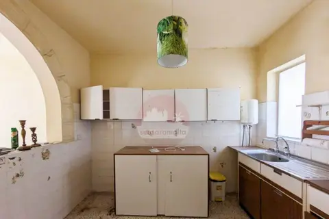 2 Bedroom Apartment For Sale in Birzebbuga