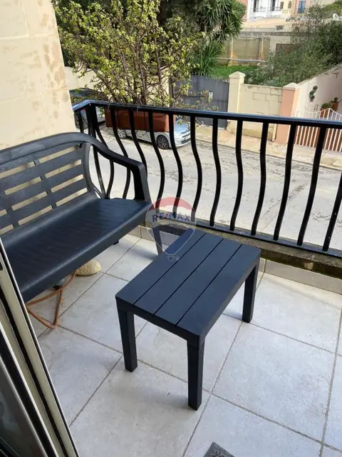 2 bedroom Apartment to rent in St Julian's