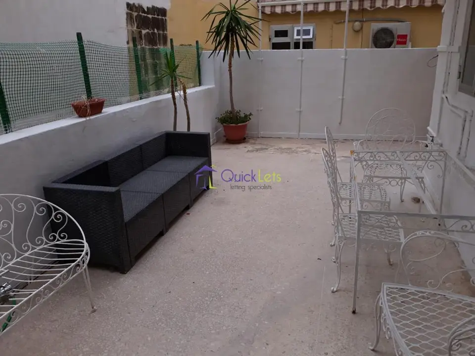 2 bedroom Apartment to rent in Gzira